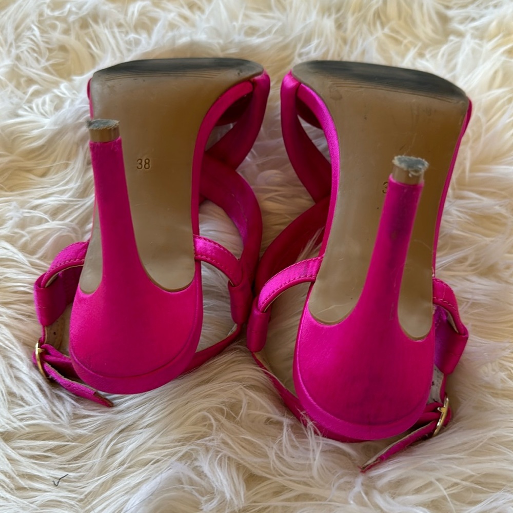 Fuchsia Heels - Picture 4 of 4